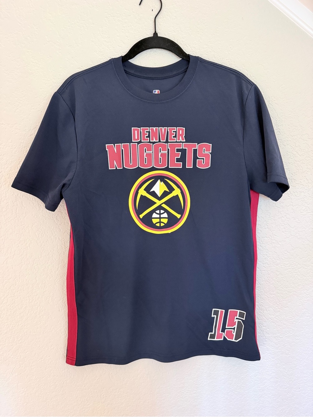 Denver Nuggets Nikola Jokic #15 Jersey T-Shirt - Size Medium